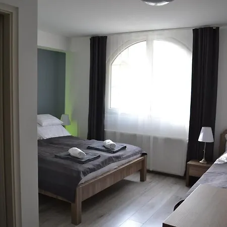 FŐNIX Design Rooms Debrecen Buitenkant foto