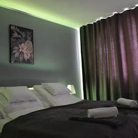 FŐNIX Design Rooms Debrecen Buitenkant foto