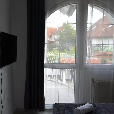 FŐNIX Design Rooms Debrecen Buitenkant foto