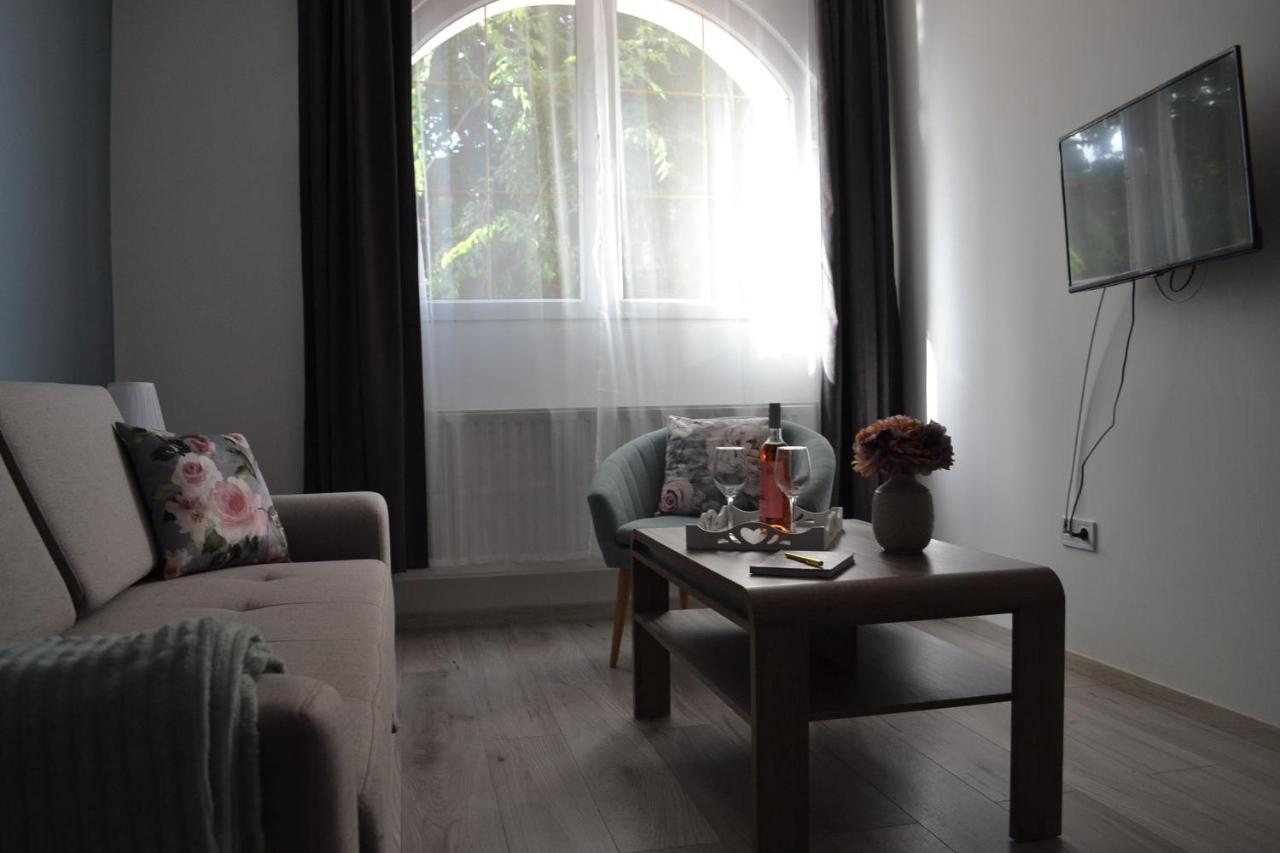 Főnix Design Bed & Breakfast