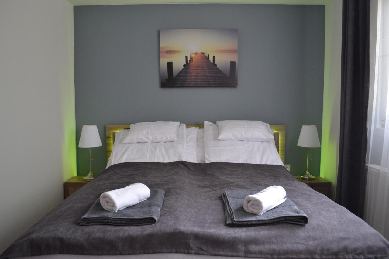 Bed & Breakfast Főnix Design