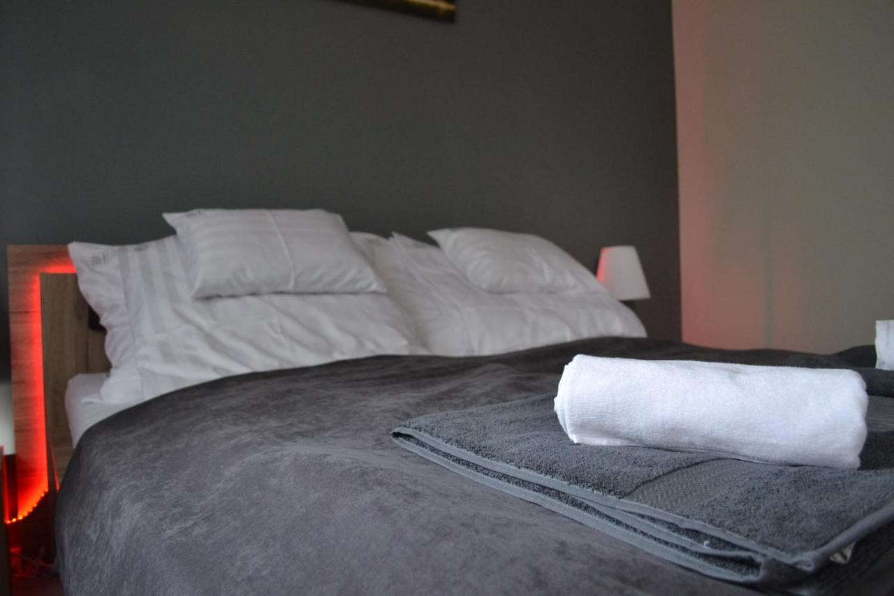 Bed & Breakfast Főnix Design