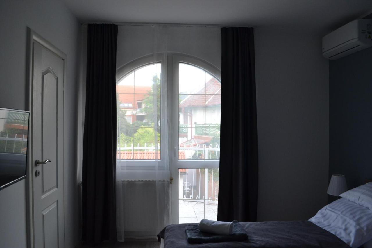 Bed & Breakfast Főnix Design *