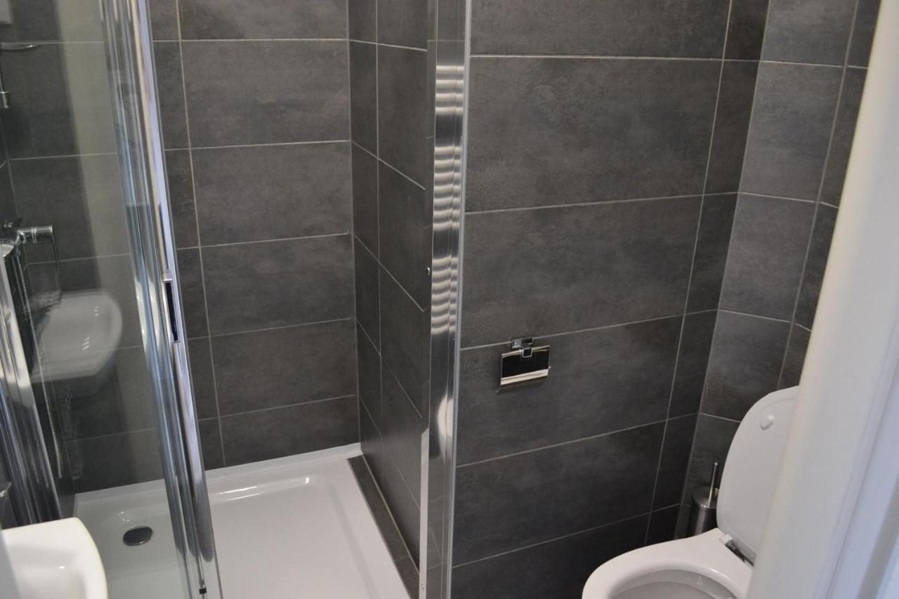 לינה וארוחת בוקר Fonix Design *