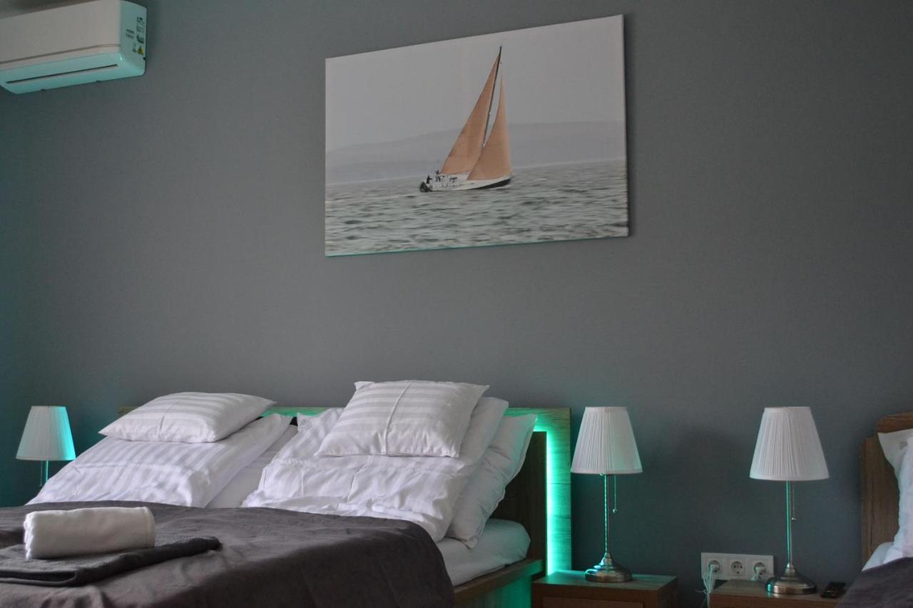 Bed & Breakfast Főnix Design